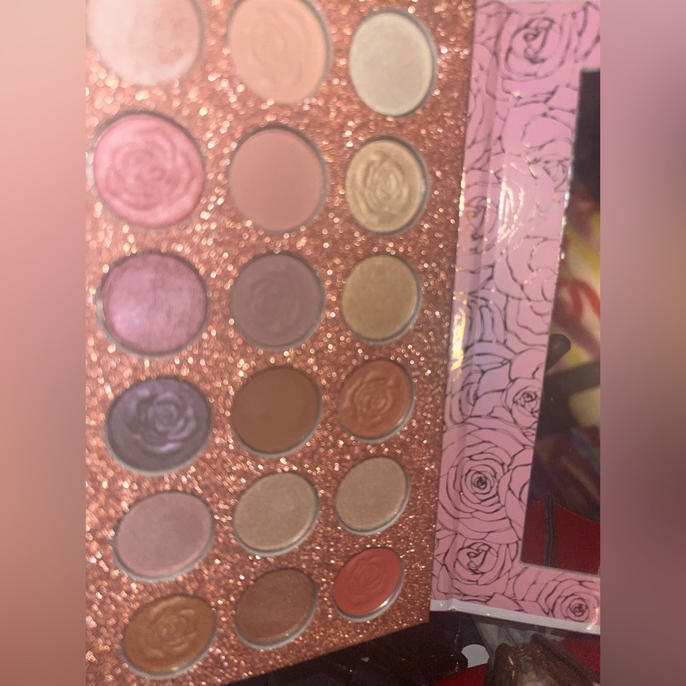 Ellen Tracy : Blooming Beauty Eyeshadow Palette